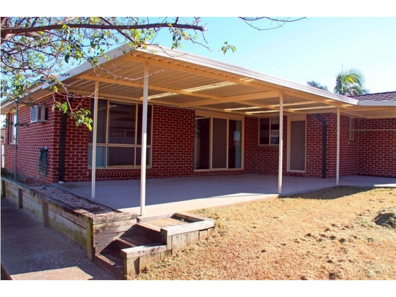 51 Cornelian Ave, Eagle Vale NSW 2558