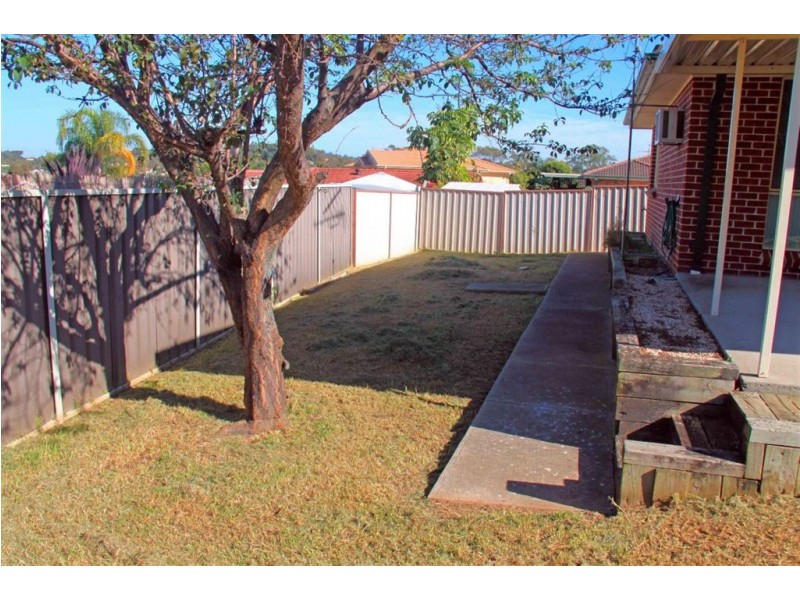 51 Cornelian Ave, Eagle Vale NSW 2558