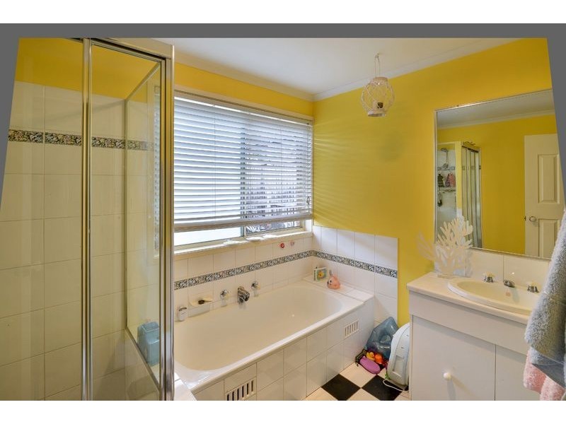 63 Welling Dr, Narellan Vale NSW 2567