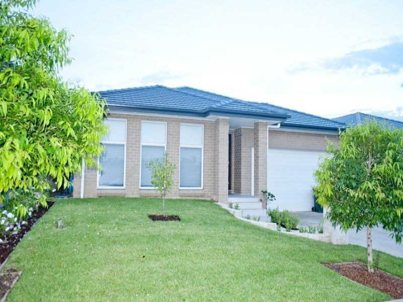 6 Gallina Drive, Spring Farm NSW 2570