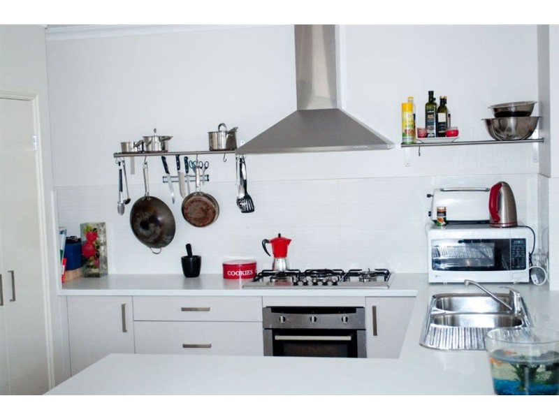 6 Gallina Drive, Spring Farm NSW 2570