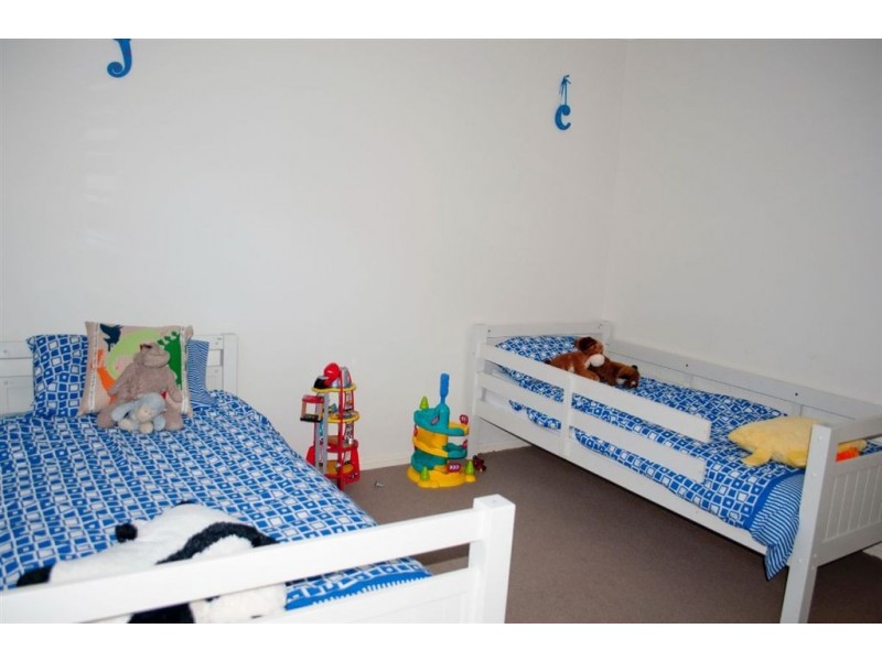 6 Gallina Drive, Spring Farm NSW 2570