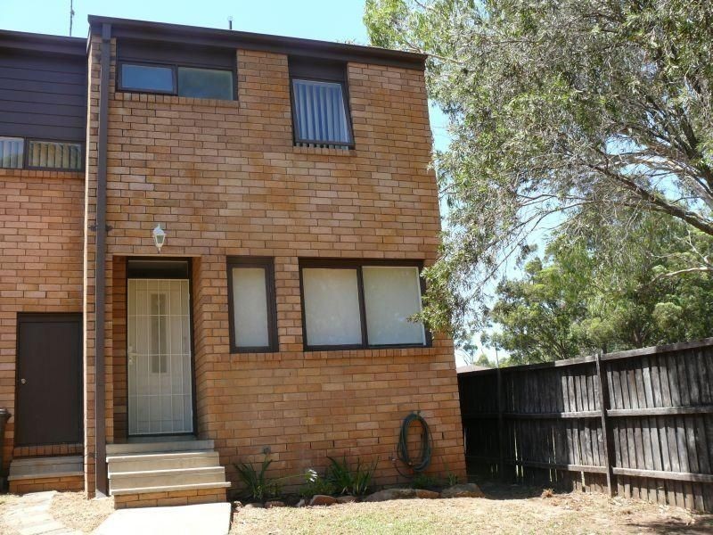 10 Timberlea Close, Bradbury NSW 2560