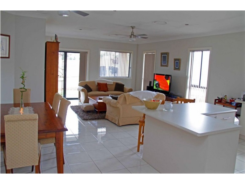 25 Montazah St, Spring Farm NSW 2570