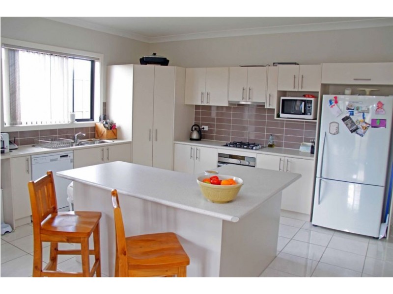 25 Montazah St, Spring Farm NSW 2570