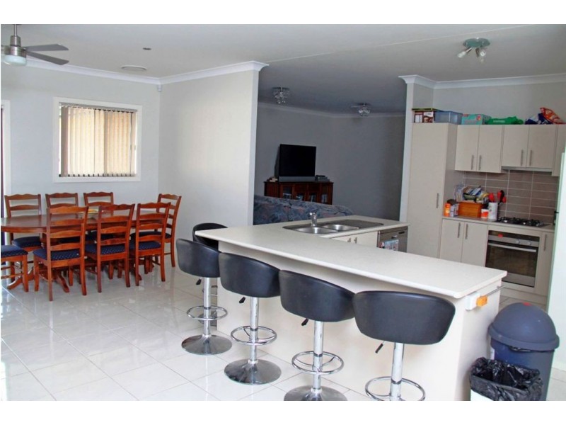 7 Dewpoint Dr, Spring Farm NSW 2570