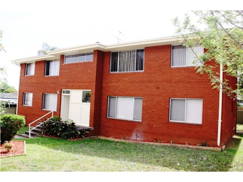 8 Condamine St, Campbelltown NSW 2560