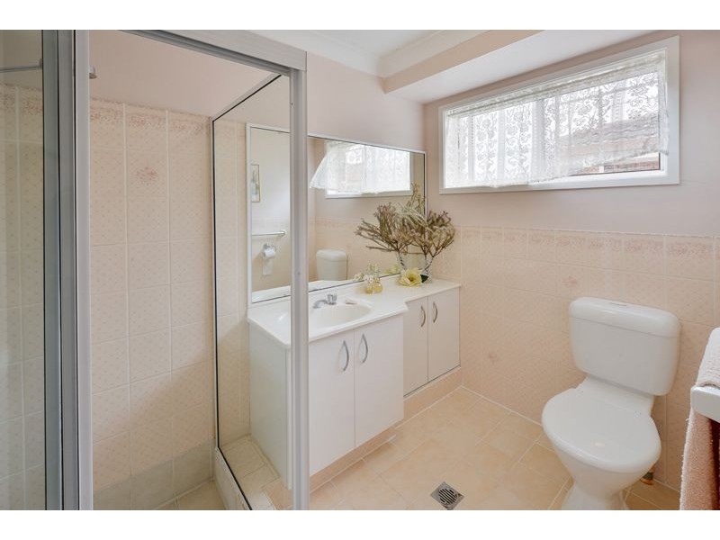 8 Briggs Place, St Helens Park NSW 2560