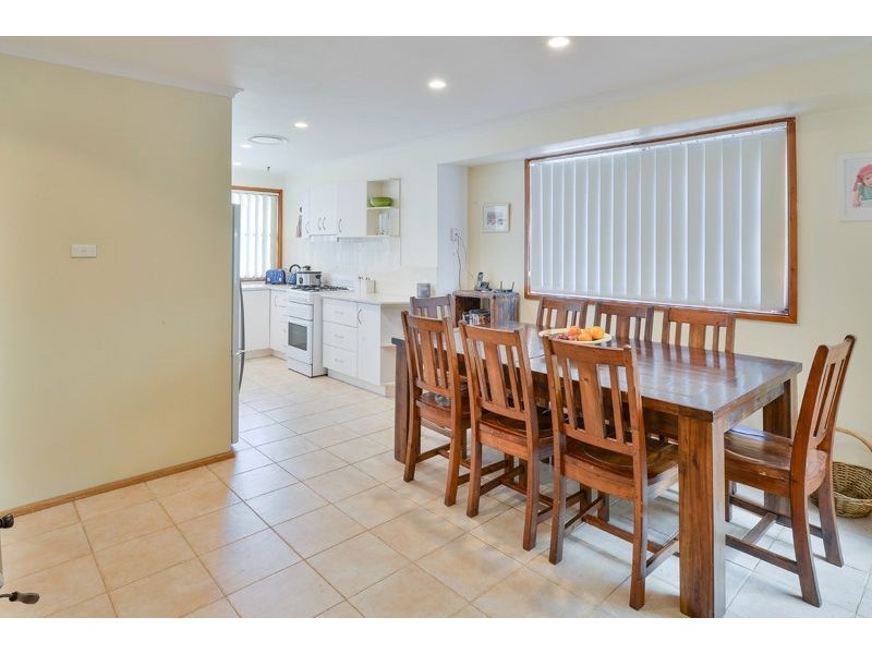 14 Lightwood St, Ambarvale NSW 2560