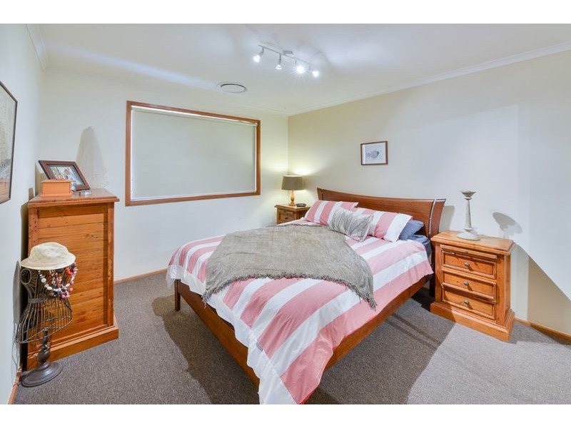 14 Lightwood St, Ambarvale NSW 2560