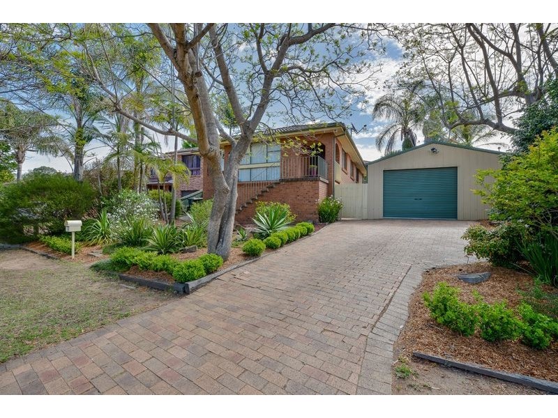 14 Lightwood St, Ambarvale NSW 2560