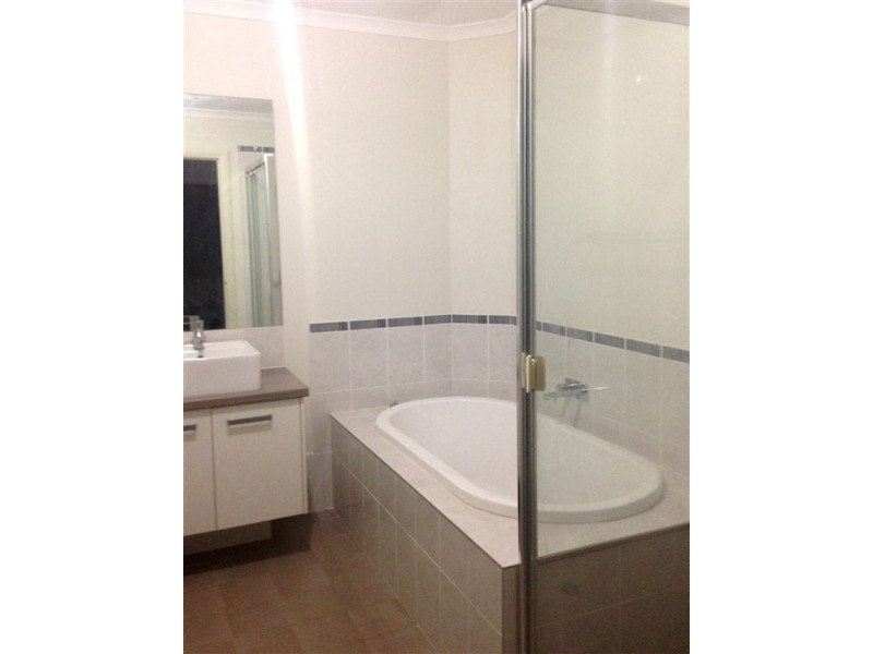 11 Butler Street, Gregory Hills NSW 2557