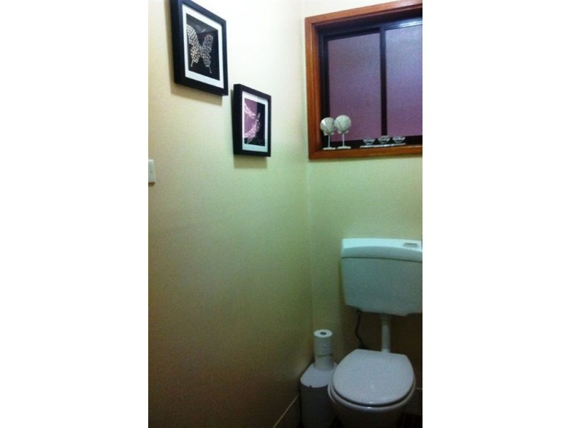 5 Iago Place, Rosemeadow NSW 2560