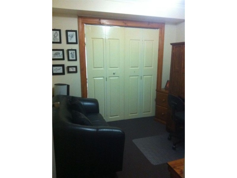 5 Iago Place, Rosemeadow NSW 2560