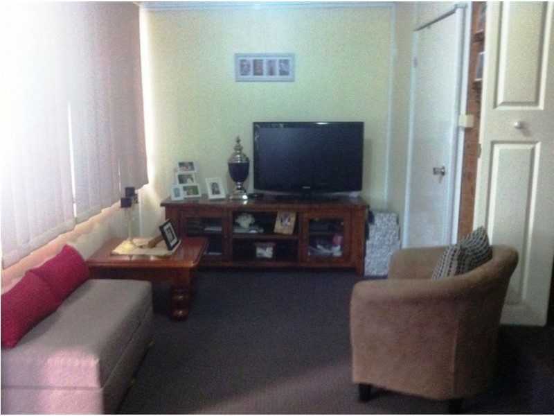 5 Iago Place, Rosemeadow NSW 2560