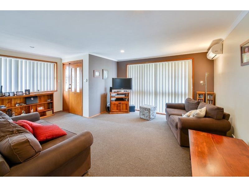 14 Lightwood St, Ambarvale NSW 2560