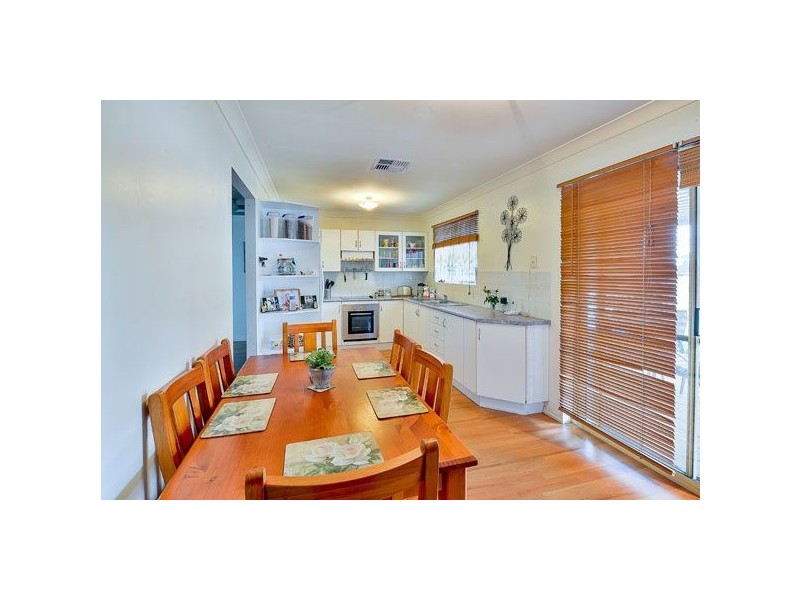 2/4 Moss Place, St Helens Park NSW 2560