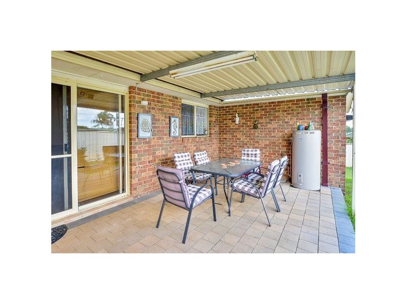 2/4 Moss Place, St Helens Park NSW 2560
