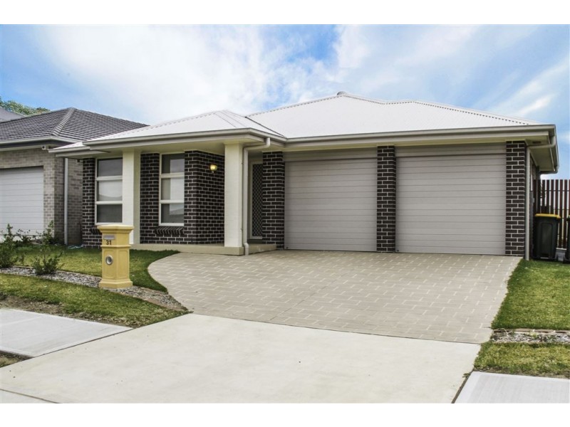 31 Tander Street, Oran Park NSW 2570