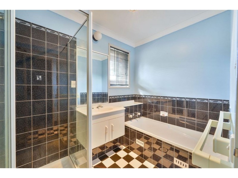 7 Wardle Close, Currans Hill NSW 2567