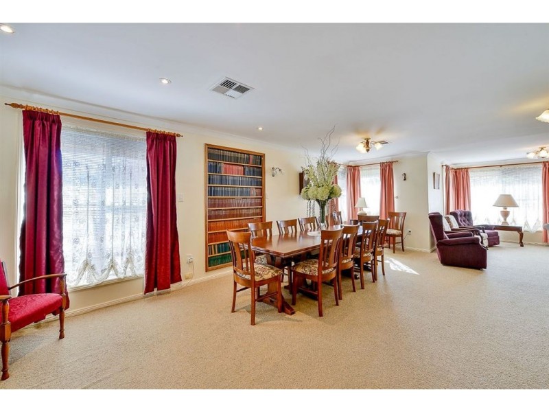 57 Woodland Road, St Helens Park NSW 2560