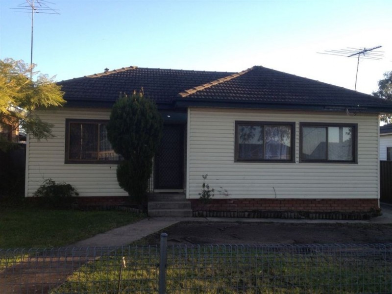 1/8 Kulgoa Street, Leumeah NSW 2560