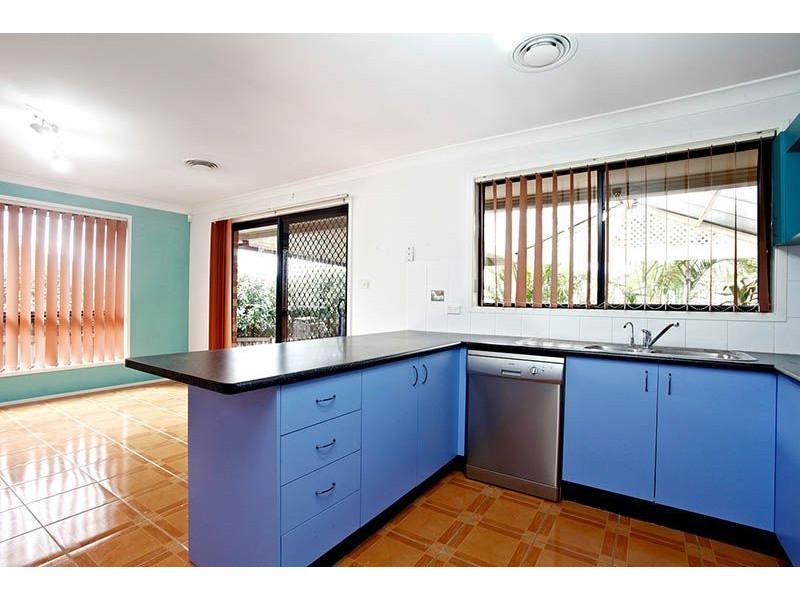 137 Holdsworth Drive, Mount Annan NSW 2567