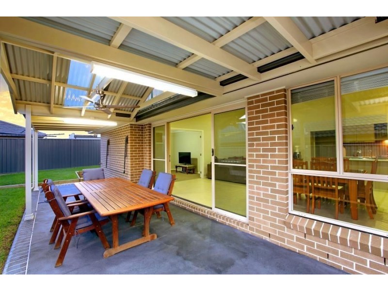 33 Swansona Avenue, Mount Annan NSW 2567