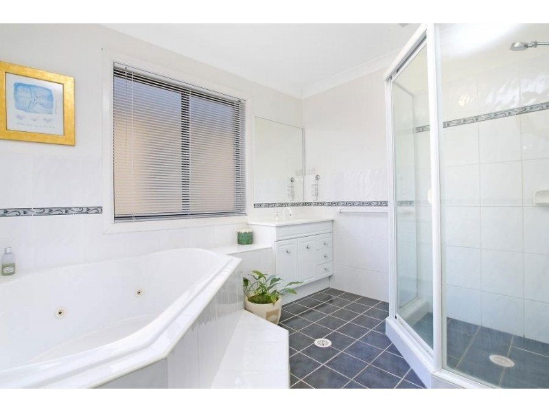 19 Lissanthe St, Mount Annan NSW 2567