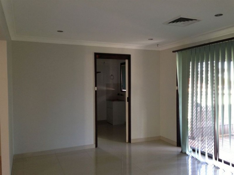 6 Dandenong Crescent, Ruse NSW 2560