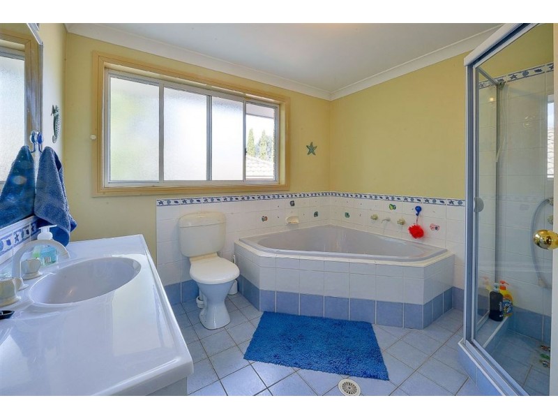 12 Smith Place, Mount Annan NSW 2567