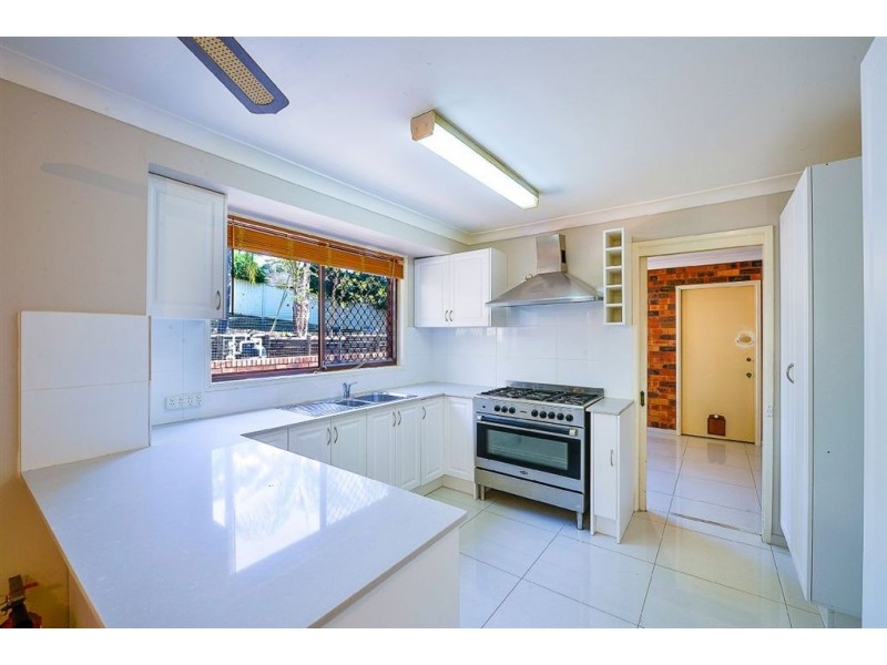 16 Guise Road, Bradbury NSW 2560