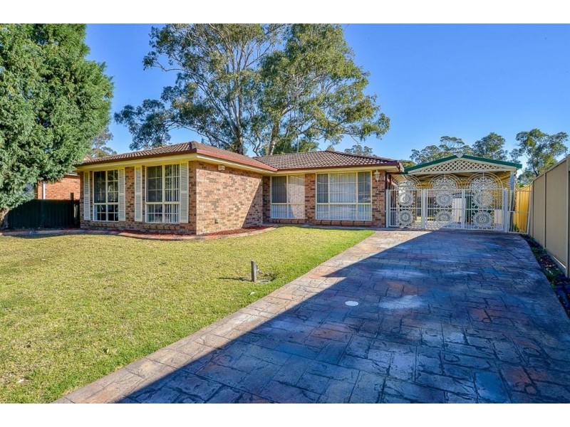 25 McEwan Circuit, Mount Annan NSW 2567