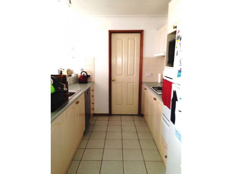 87 Downes Crescent, Currans Hill NSW 2567