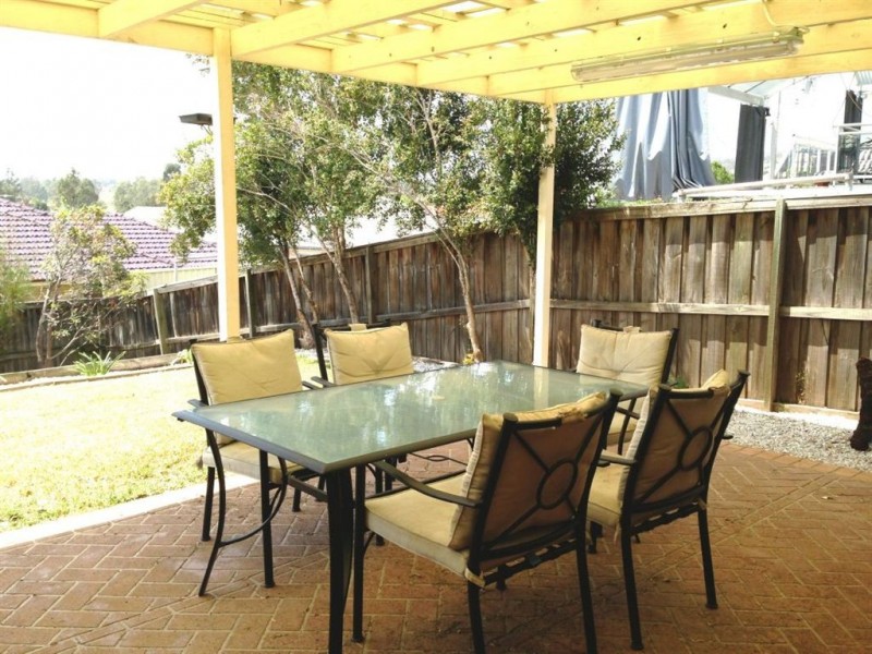 87 Downes Crescent, Currans Hill NSW 2567