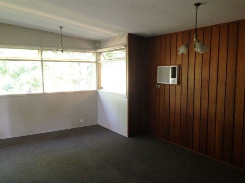16 Evergreen Avenue, Bradbury NSW 2560