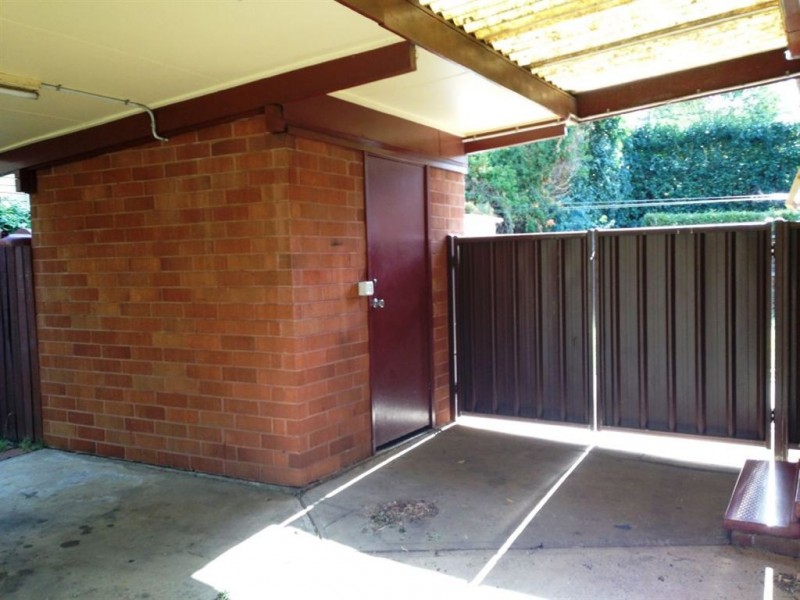 16 Evergreen Avenue, Bradbury NSW 2560
