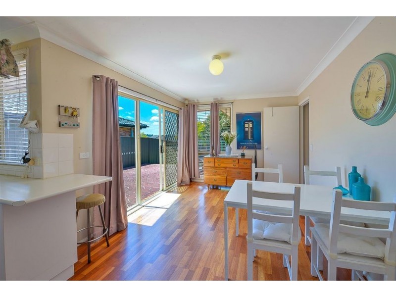 2/9 Scobie Place, Mount Annan NSW 2567
