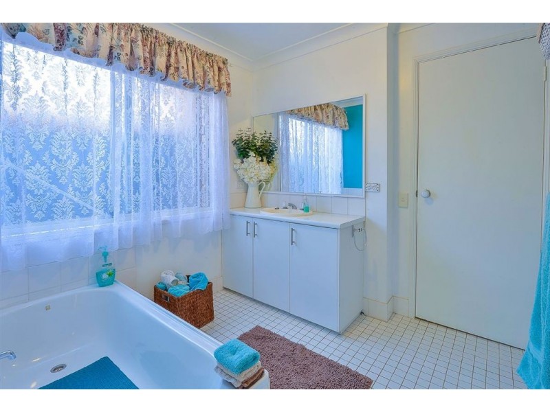 2/9 Scobie Place, Mount Annan NSW 2567