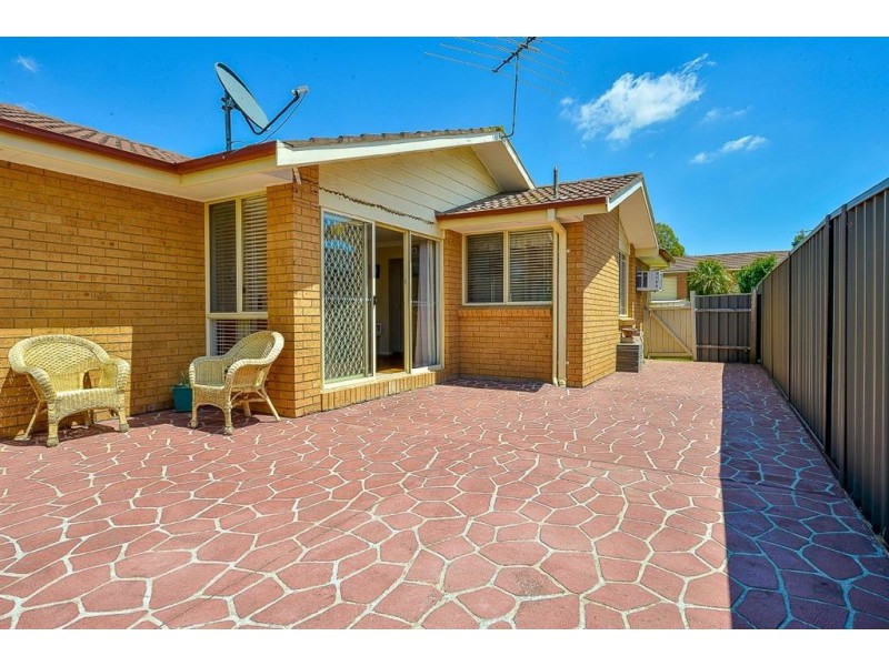 2/9 Scobie Place, Mount Annan NSW 2567