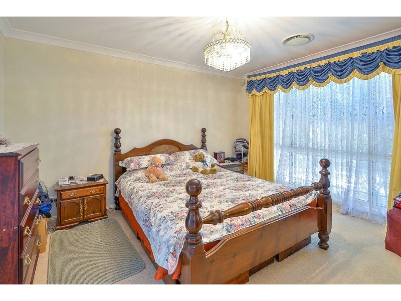 20 Spoonbill Way, Mount Annan NSW 2567