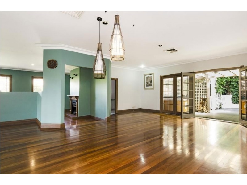 37 Claremont Circuit, Glen Alpine NSW 2560