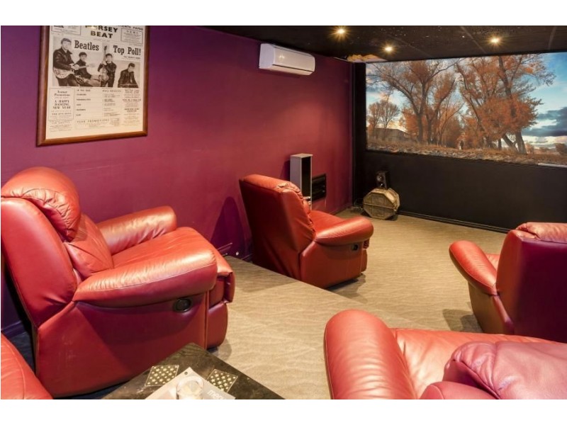 37 Claremont Circuit, Glen Alpine NSW 2560