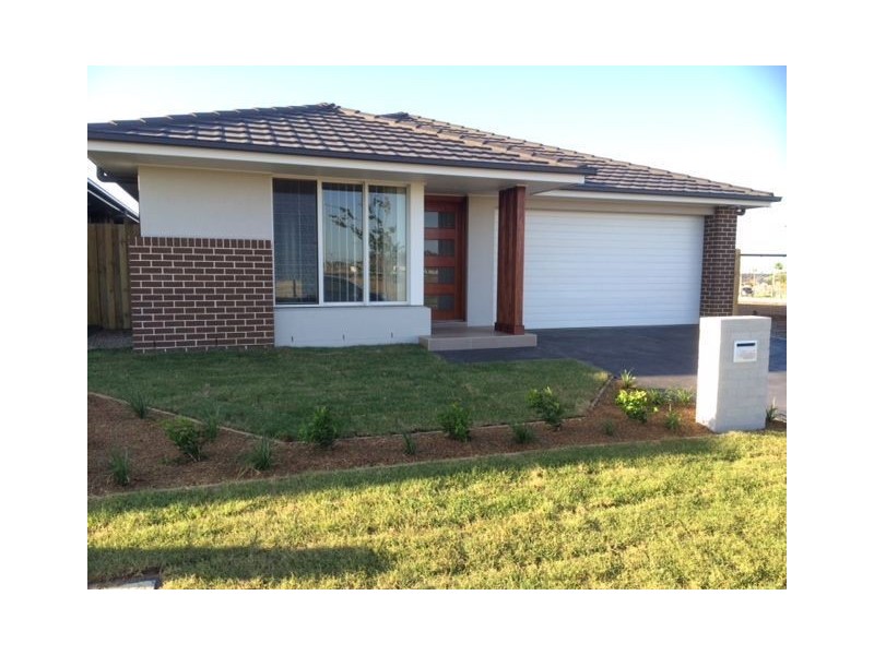 3 Bartlett Street, Oran Park NSW 2570