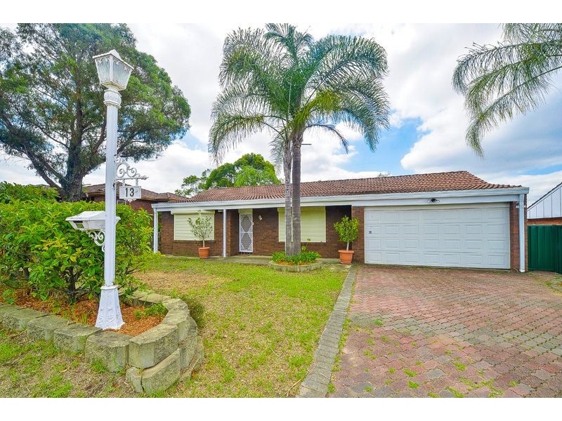 13 Canidius Street, Rosemeadow NSW 2560