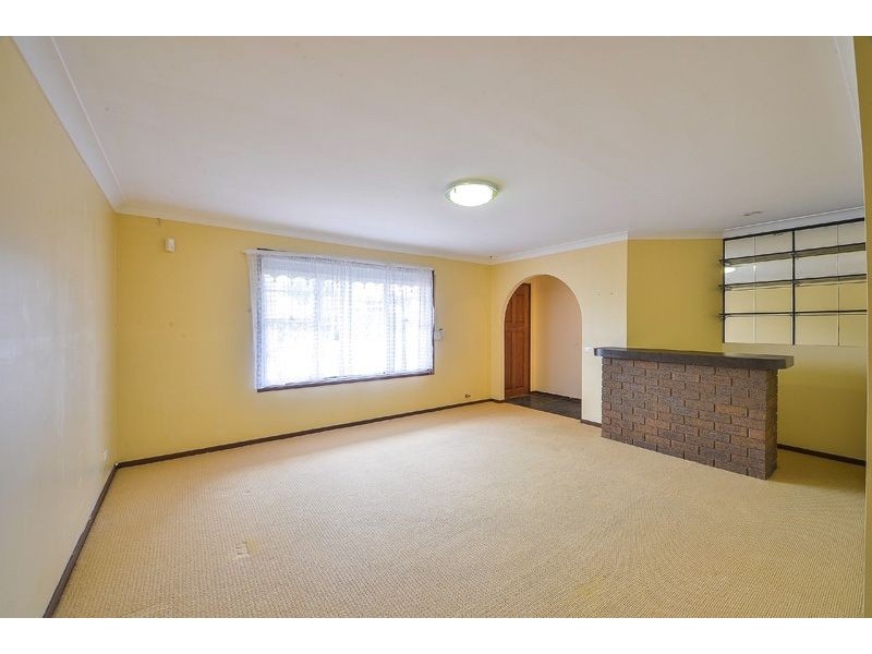 13 Canidius Street, Rosemeadow NSW 2560