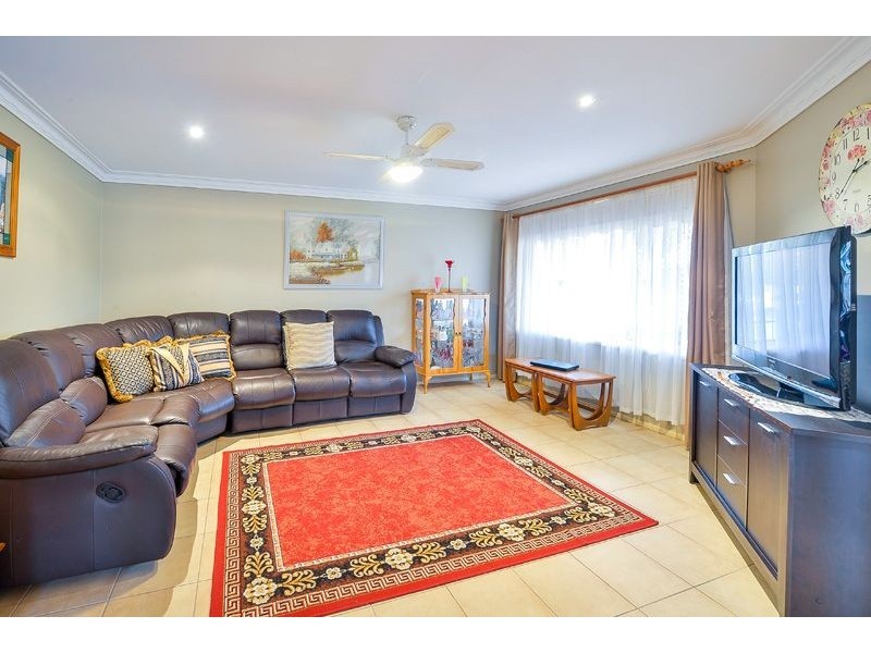 15 Holdsworth Drive, Narellan Vale NSW 2567