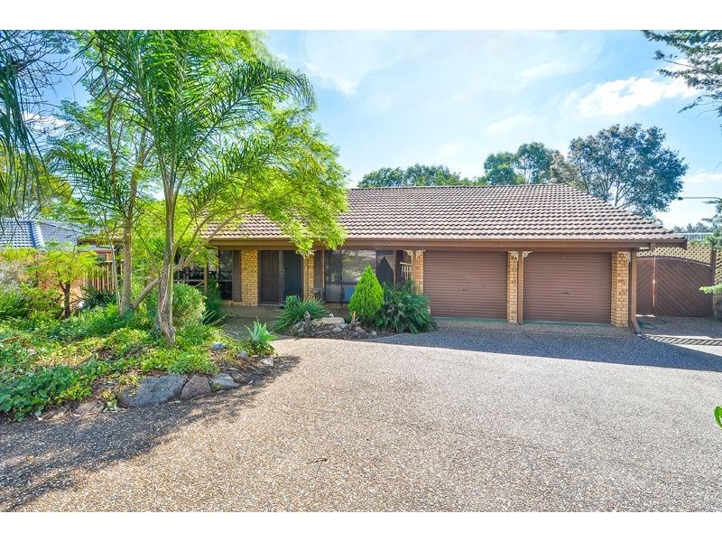 2 Fitzpatrick Road, Mount Annan NSW 2567