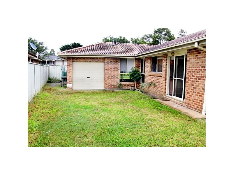 15 Charles Babbage Ave, Currans Hill NSW 2567
