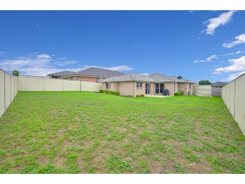 7 Red Ash Avenue, Mount Annan NSW 2567
